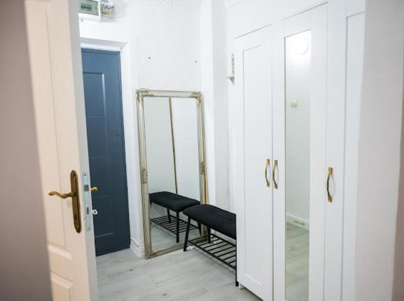Escape Aparthotel Suceava Exteriör bild